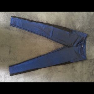 Shiny dark blue tights